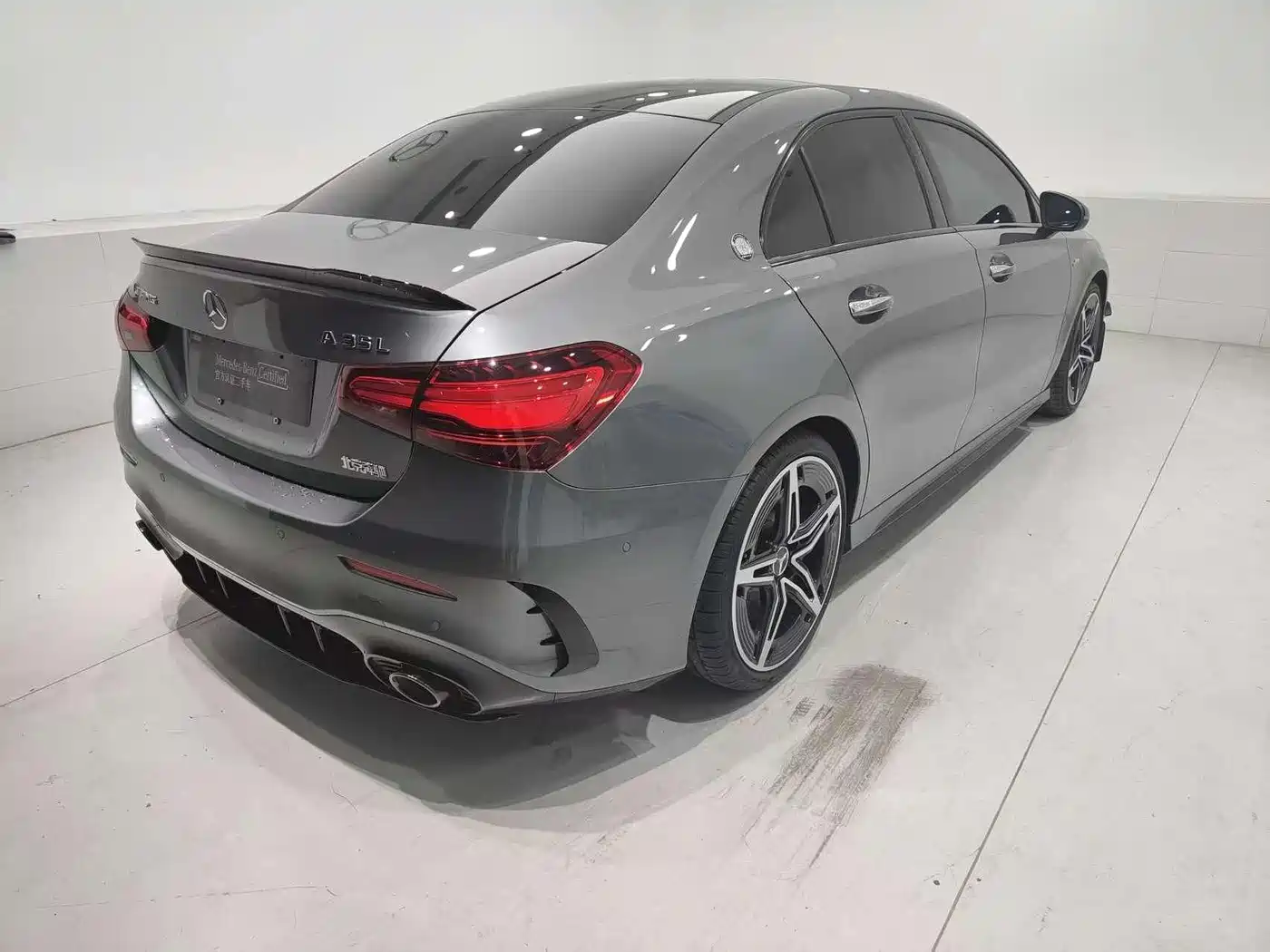 Mercedes-Benz A-Class AMG 2025 AMG A 35 L 4MATIC фото 5