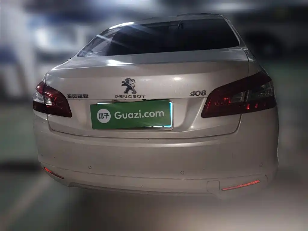 Peugeot 408 2014 1.8L Automatic Luxury Edition фото 4