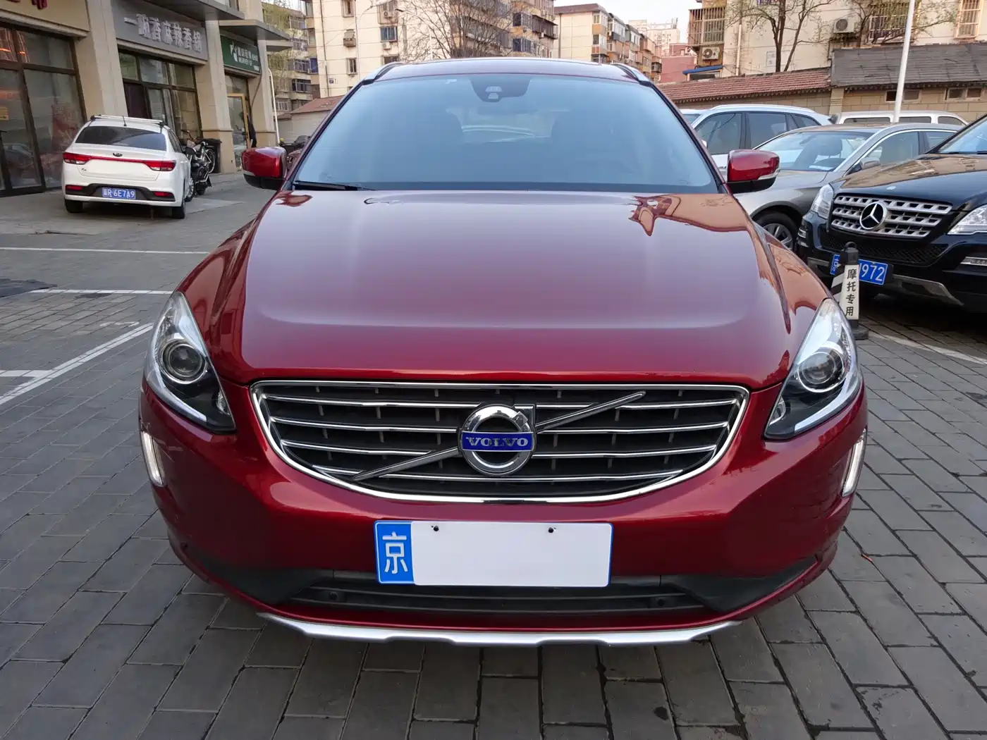 VOLVO XC60