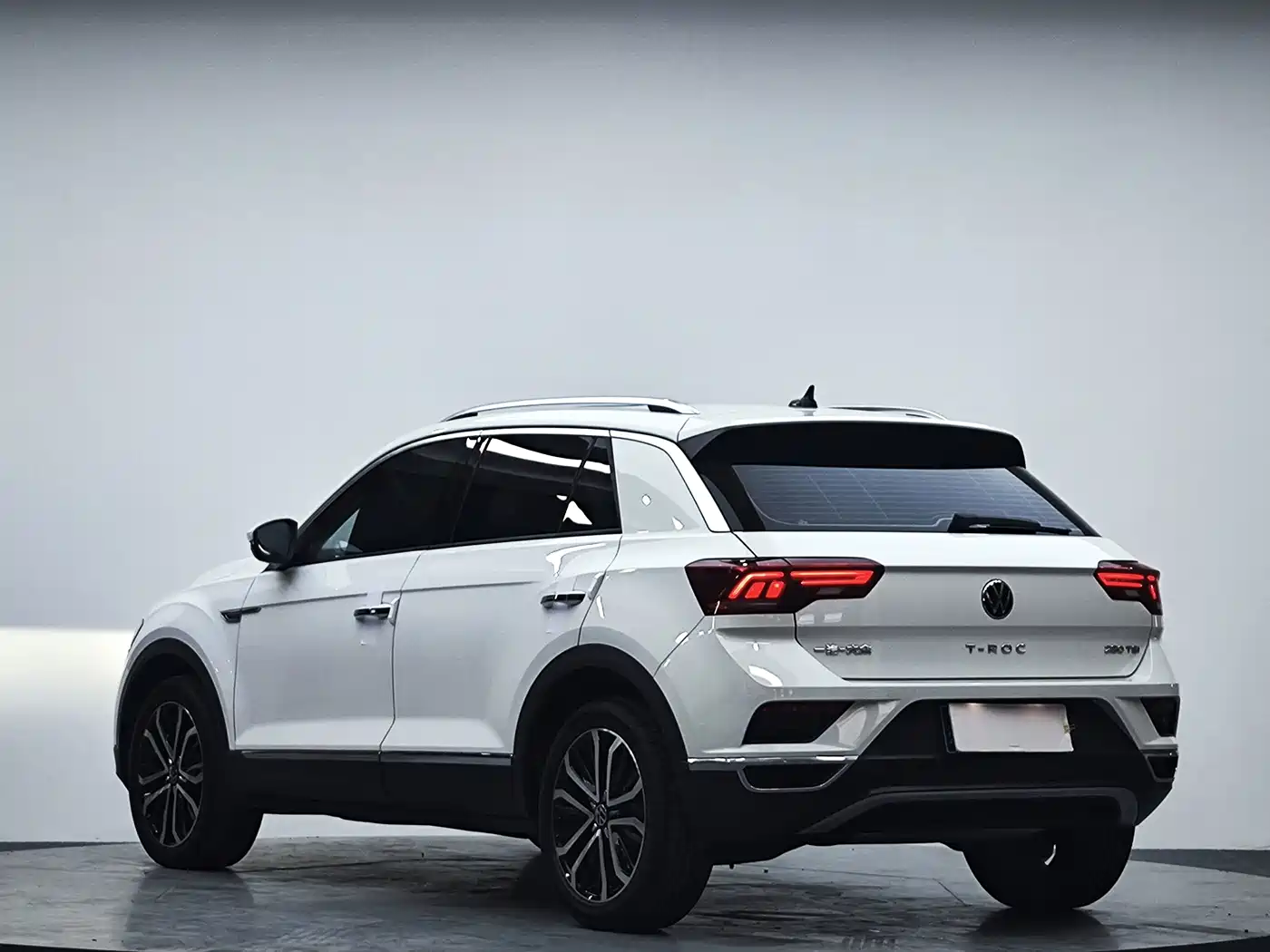 Volkswagen T-Roc, миниатюра 6