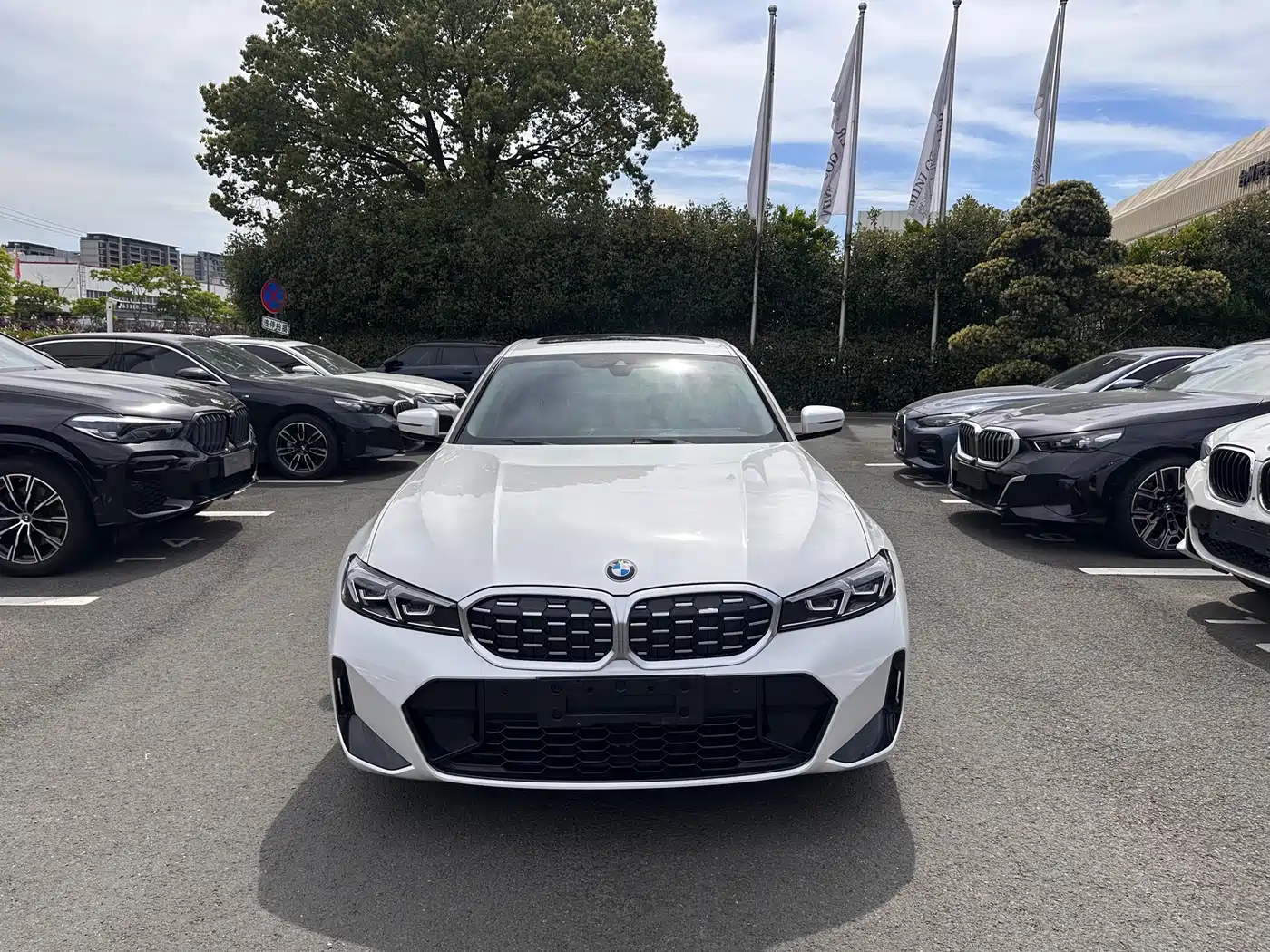 BMW 3 Series 2024 325Li M Sport Package фото 2