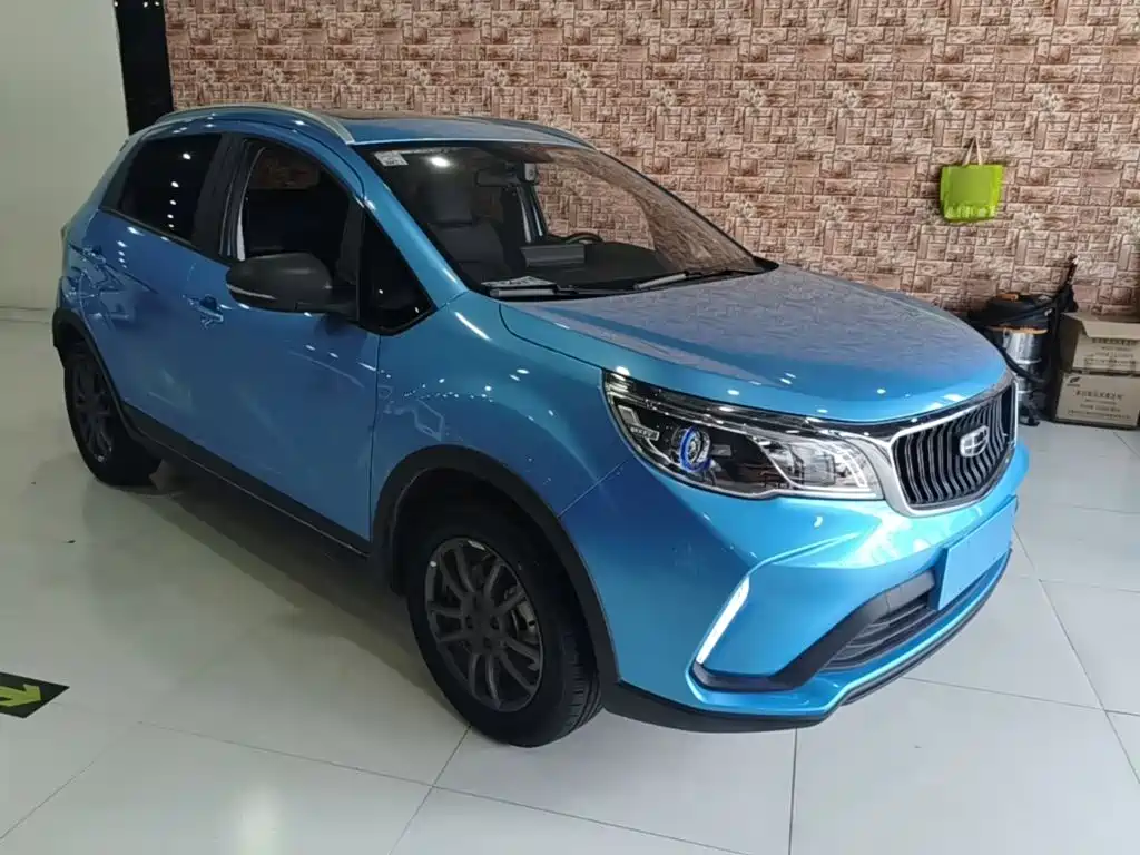 Фото 4 - Geely Vision X3