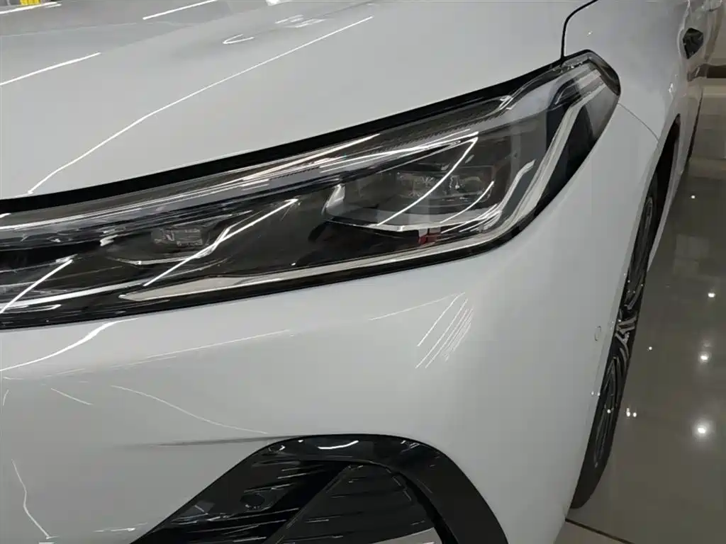 Geely Galaxy Galaxy A7 2025 EM-i фото 24