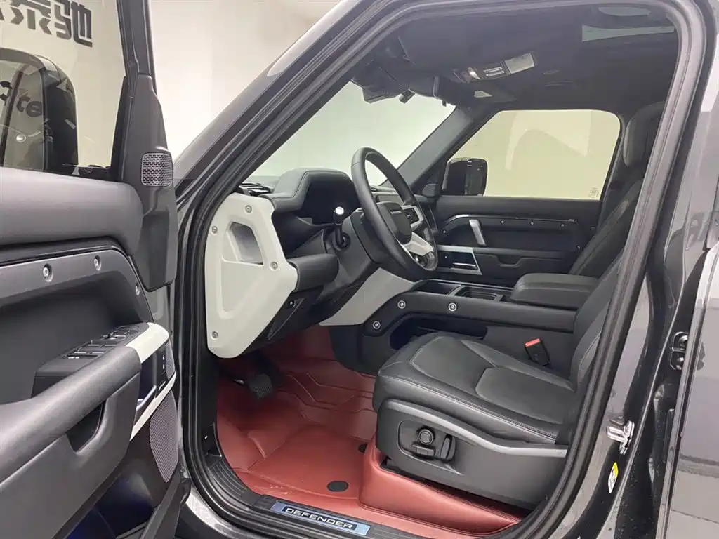Land Rover Defender 2023 Facelift 110 3.0T P400 X-DYNAMIC HSE фото 18