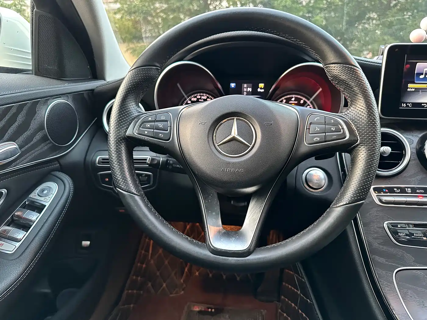 Mercedes-Benz C-Class 2015 Facelift C 180 L Sport фото 10