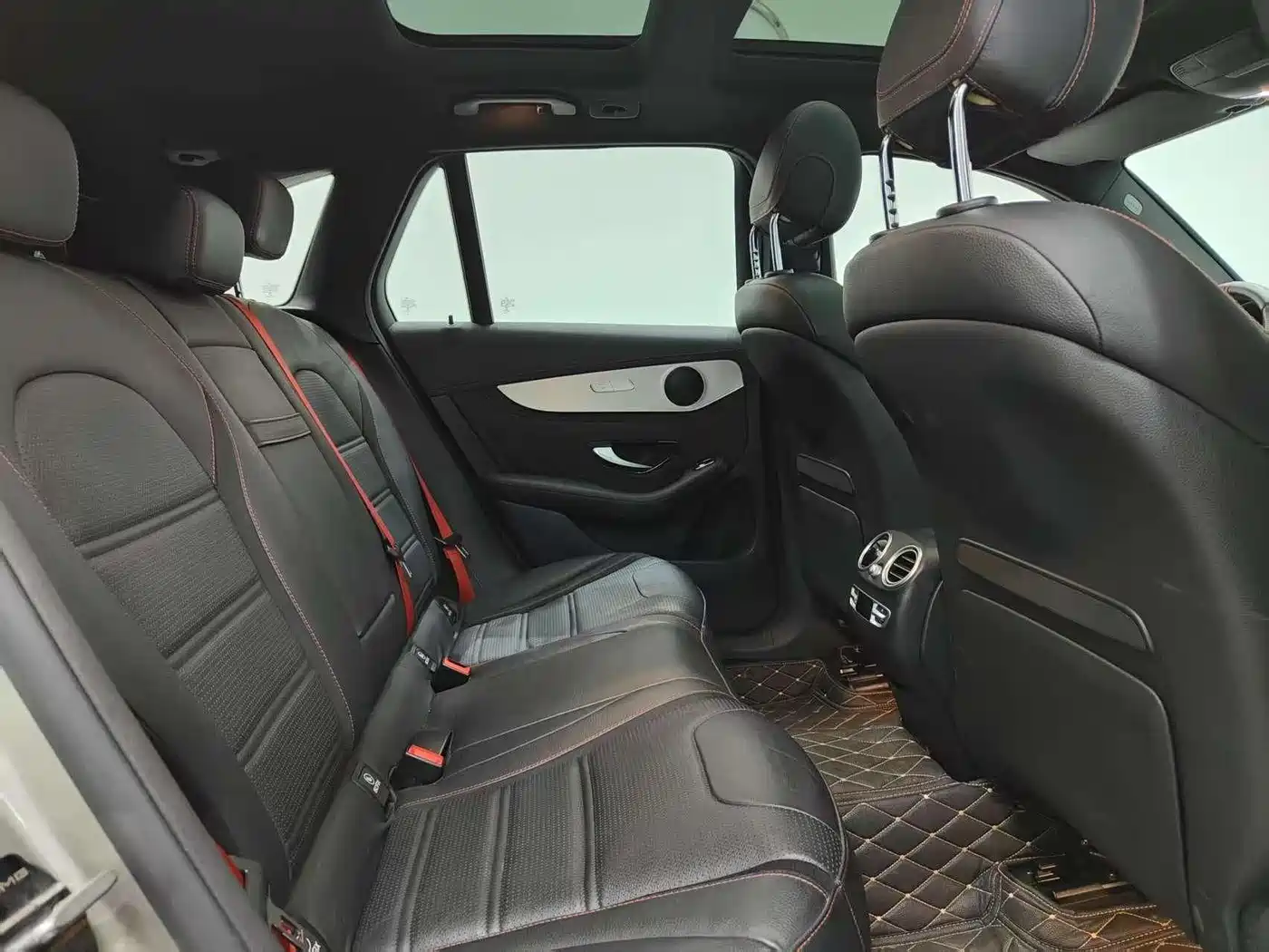 Mercedes-Benz GLC AMG 2020 AMG GLC 43 4MATIC фото 18