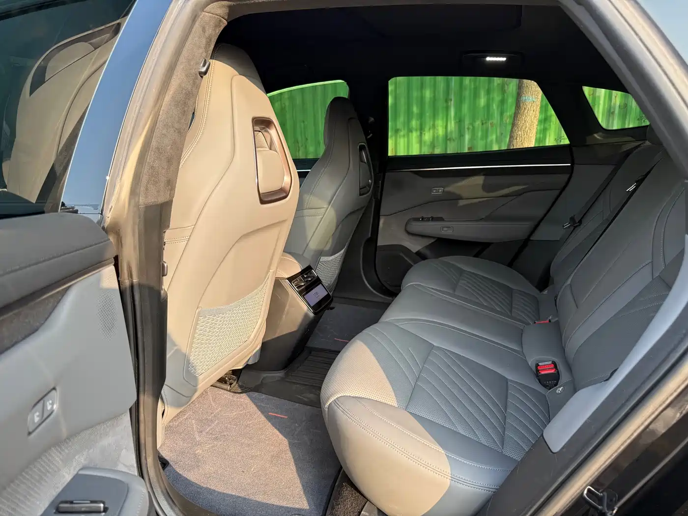 ZEEKR EXTREME KRYPTON 001