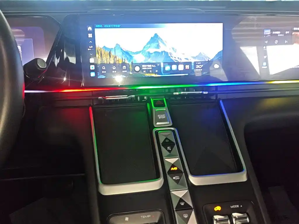 Haval Xiaolong MAX 2023 1.5L Hi4 105 4WD Pilot Edition фото 12