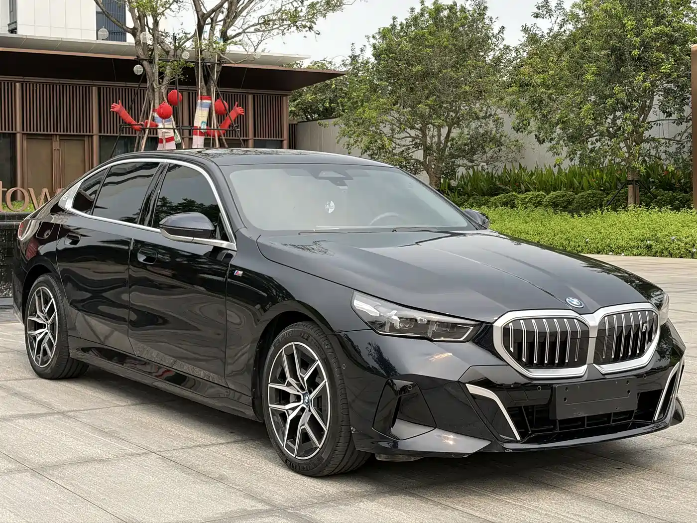 BMW I5