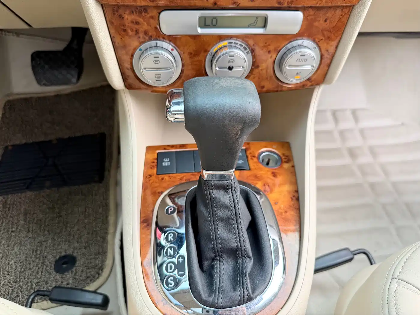Volkswagen Lavida 2008 Model 1.6L Automatic Pinxuan Edition фото 17
