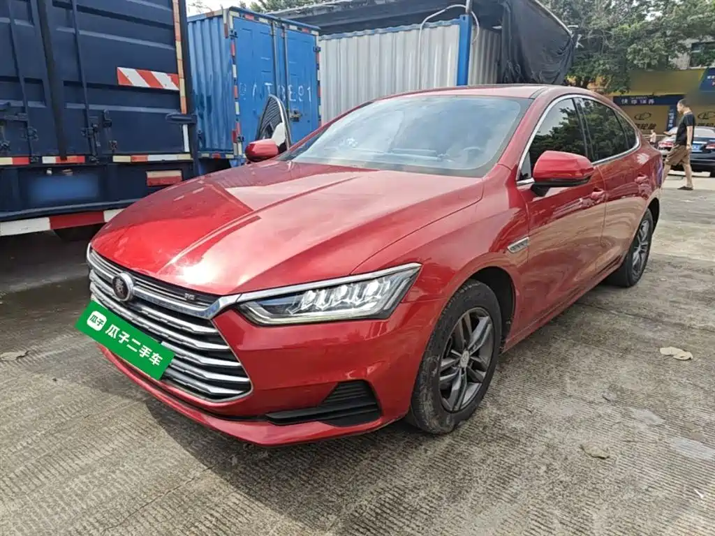 BYD Qin Pro 2018 1.5TI Automatic Smart Connected Dynamic Edition фото 2