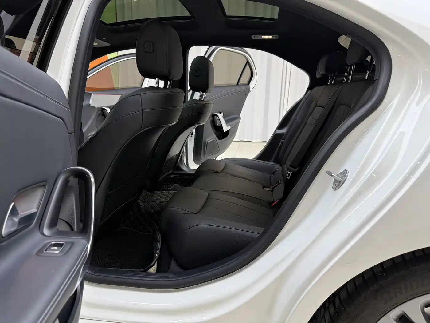 Mercedes-Benz A-Class 2022 A 180 L Sport Sedan фото 5