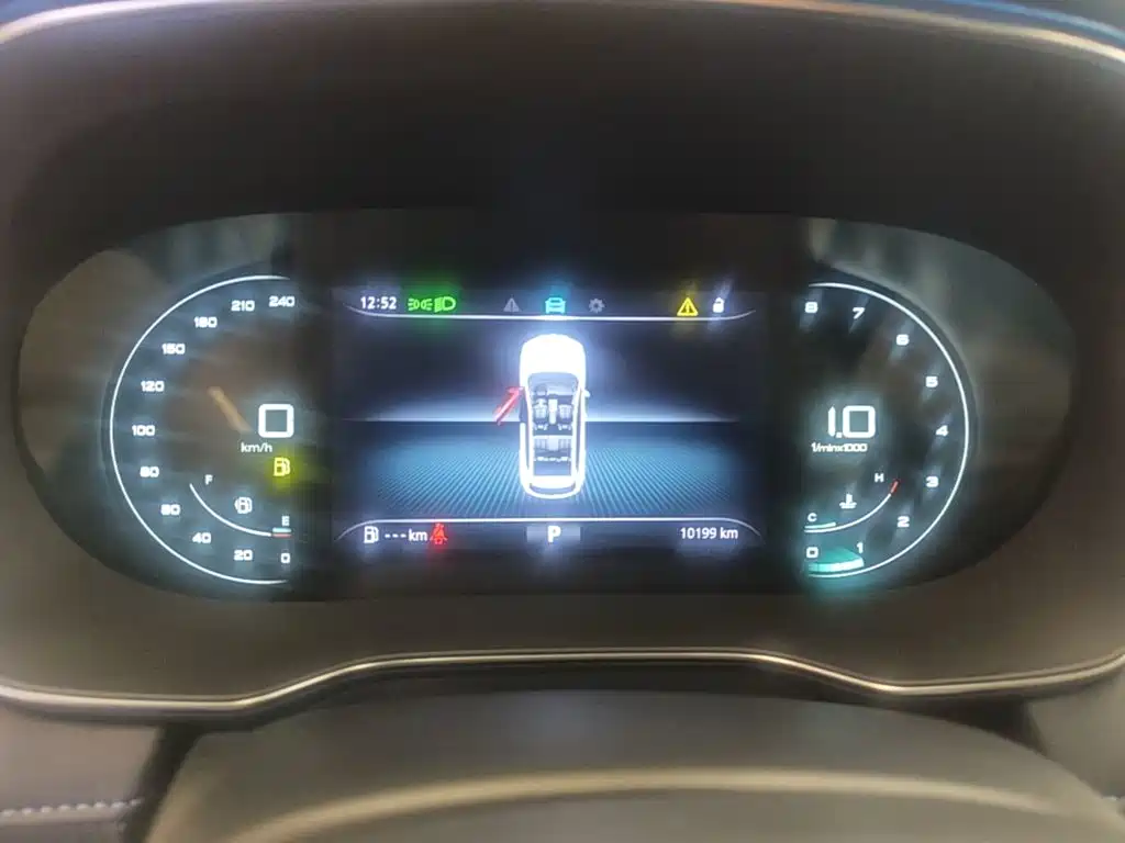Roewe RX5 2026 2025 PLUS 330TGI Auto Trend-Setting Smart Edition
