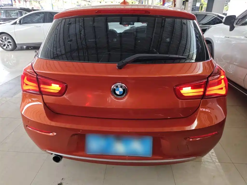BMW 1 Series (Import) 2015 118i Urban Design Package фото 4