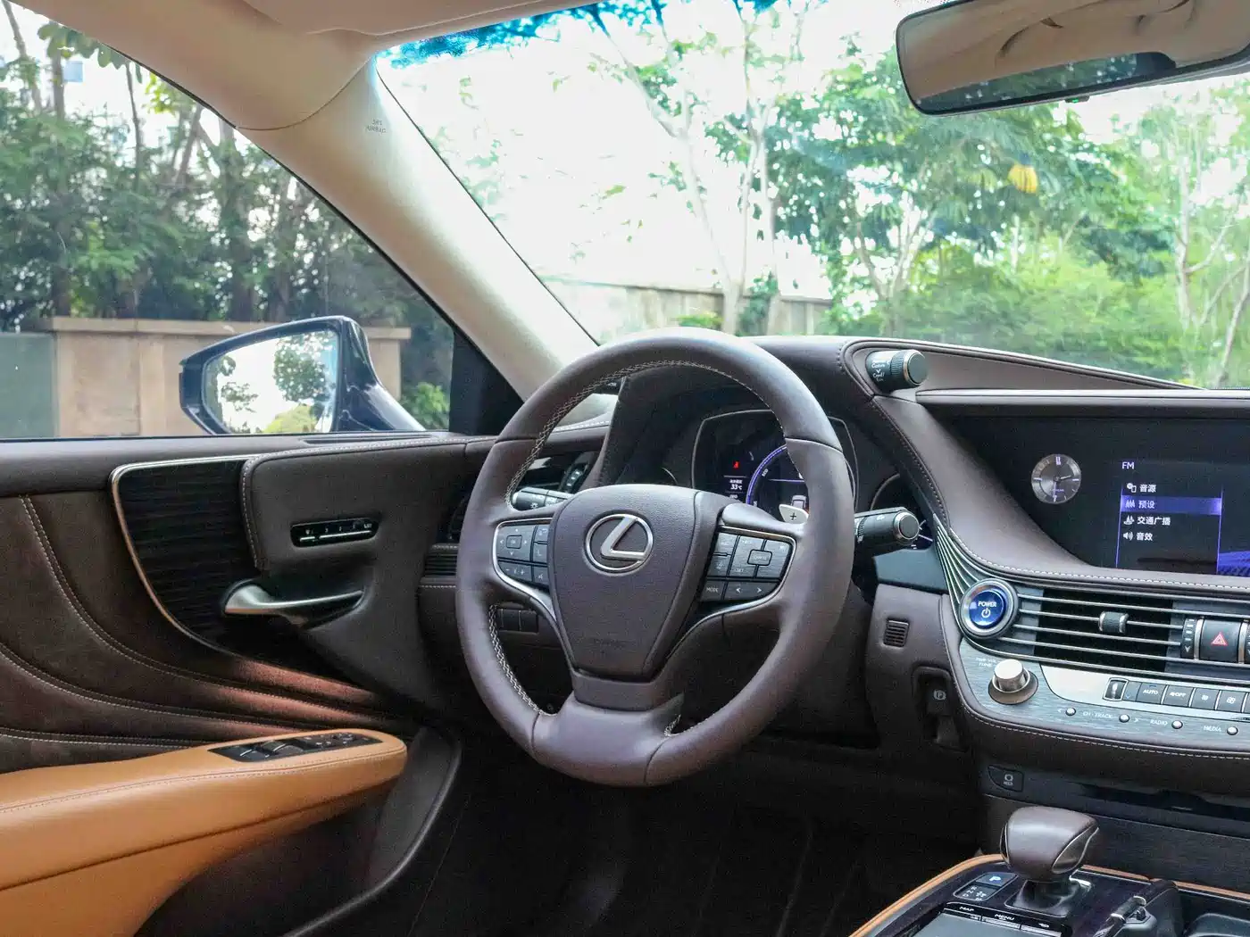 Lexus LS 2020 500h Excellence (China VI) фото 5