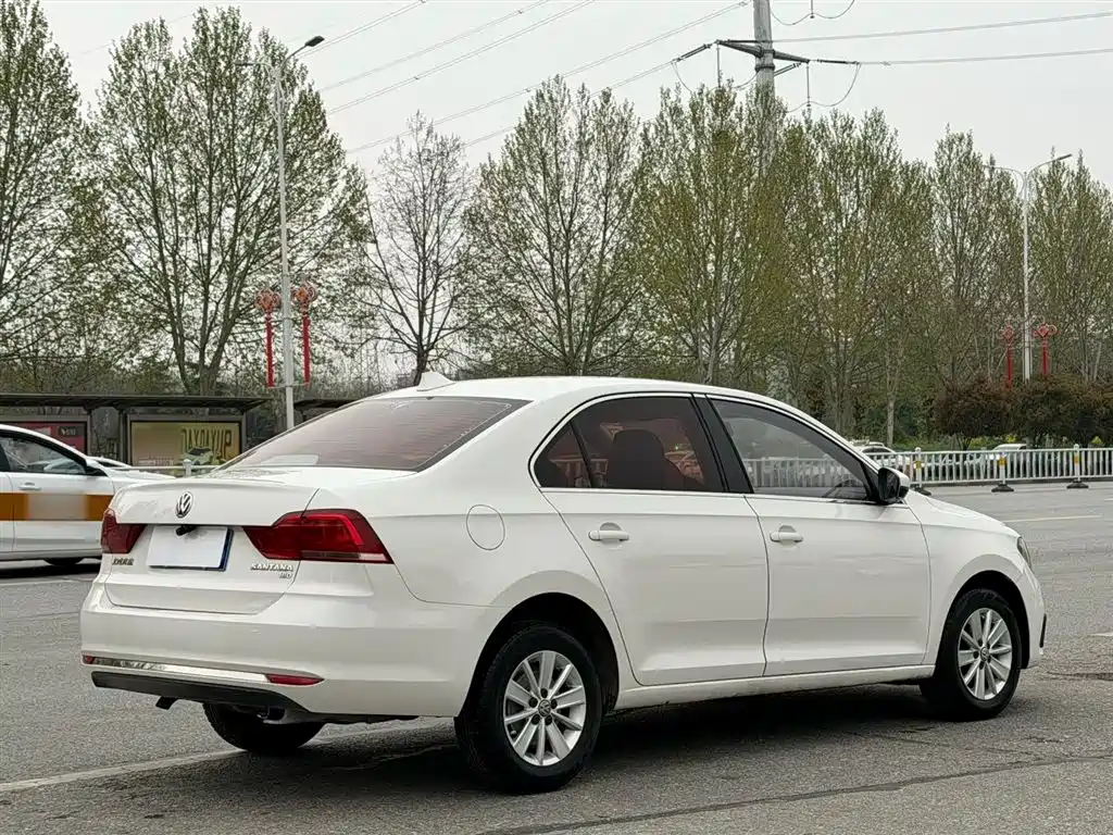 Volkswagen Santana 2016 1.6L Automatic Trend Edition фото 7