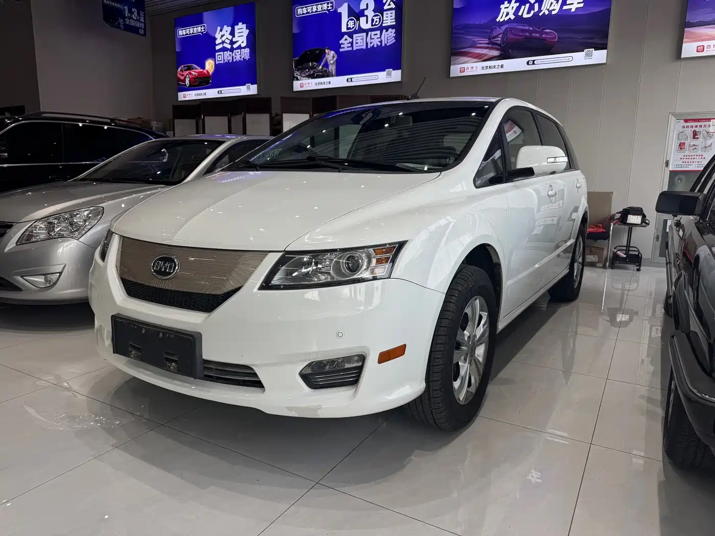 BYD e6 2016 400 Luxury Edition