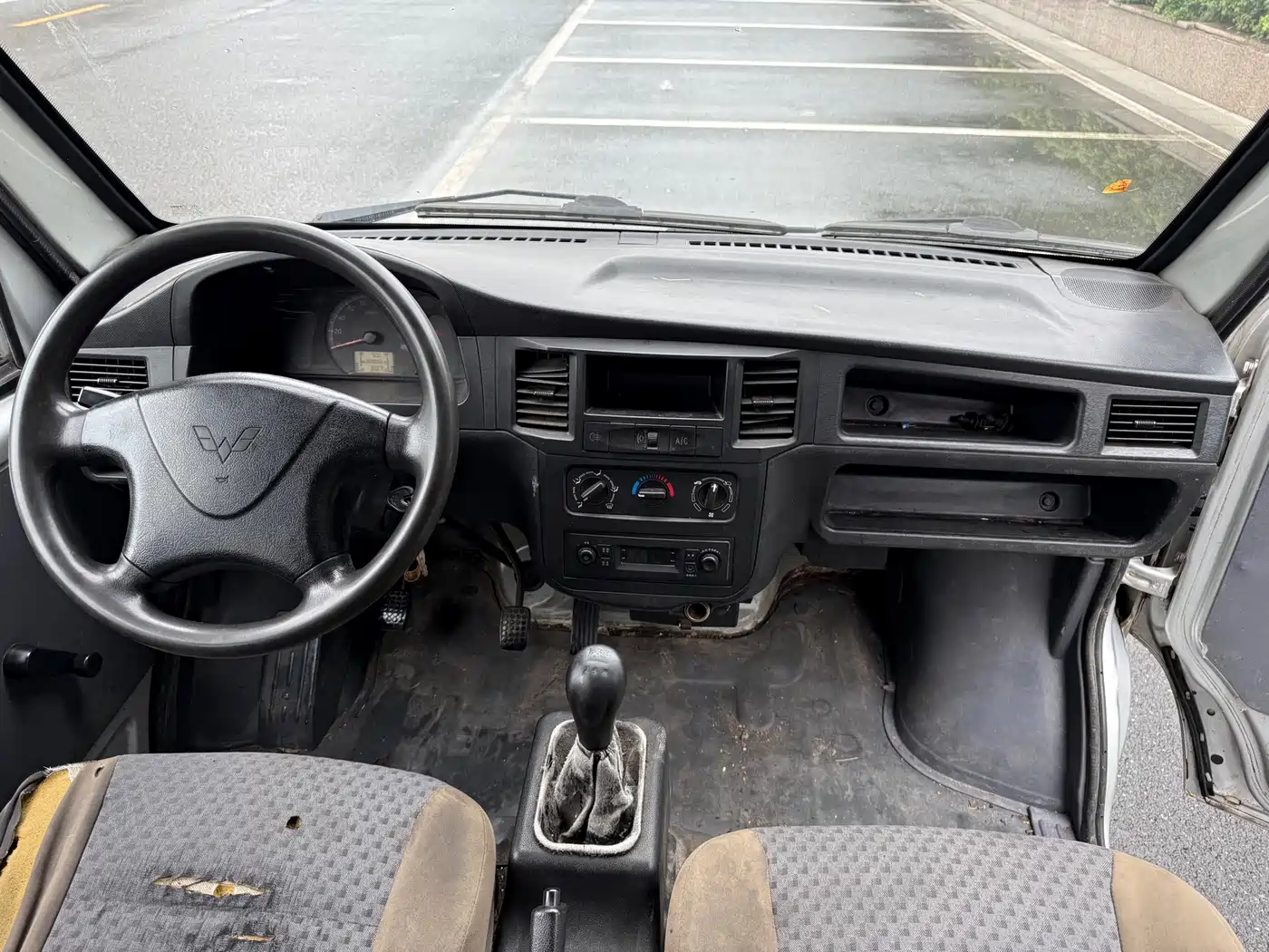 Wuling Motors Wuling Zhiguang 2018 2015 1.2L Standard LSI