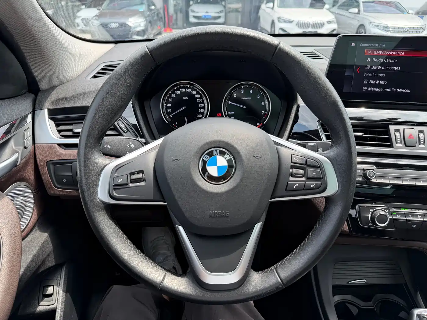 BMW X1 2022 sDrive20Li Fashion фото 10