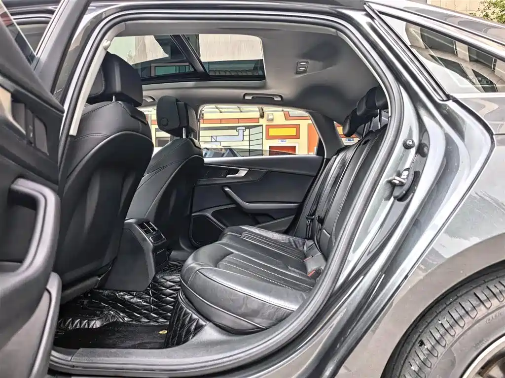 Audi A4L 2020 40 TFSI Fashion Elegance фото 13