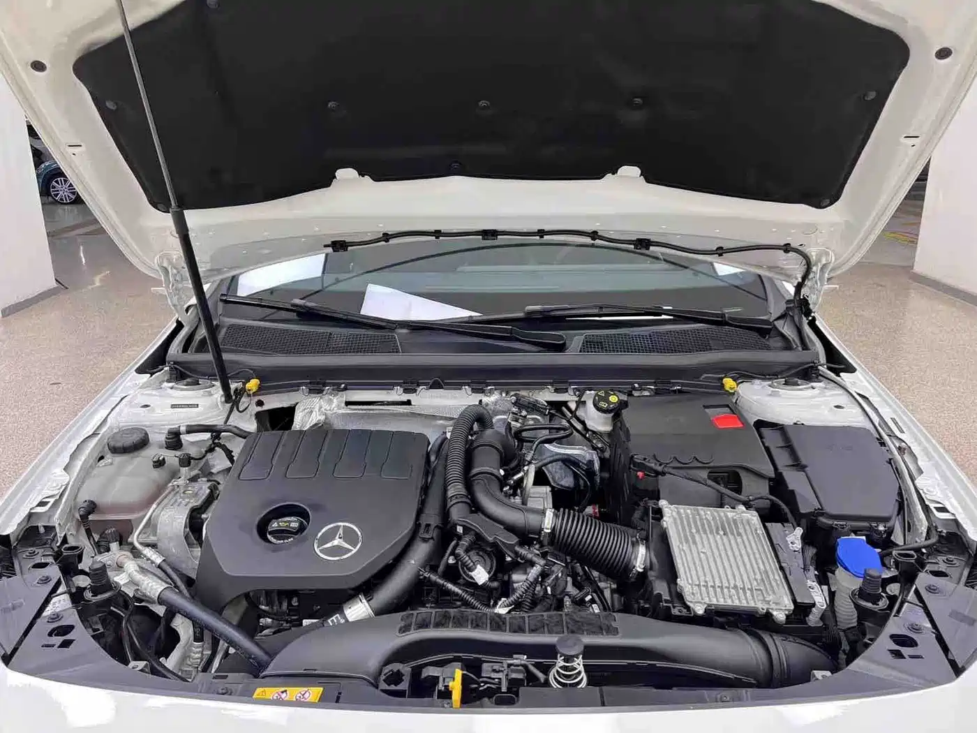 Mercedes-Benz A-Class 2025 2025 A 200 L Fashion Edition
