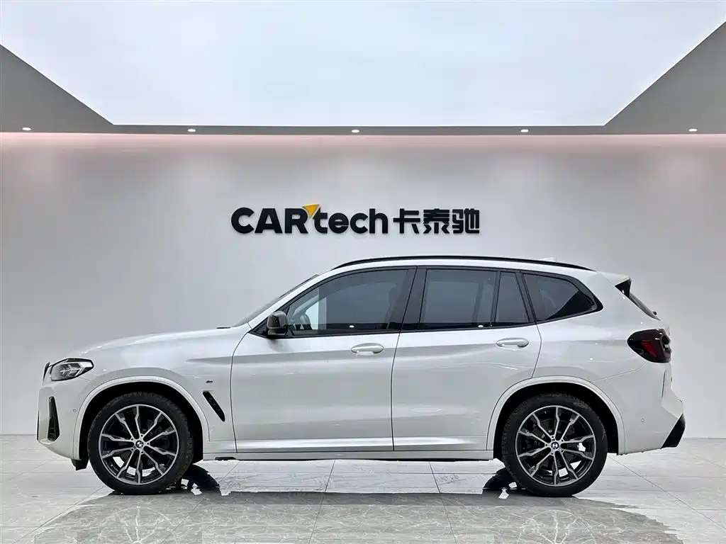 BMW X3 2022 Facelift xDrive30i Leading M Shadow Edition фото 2
