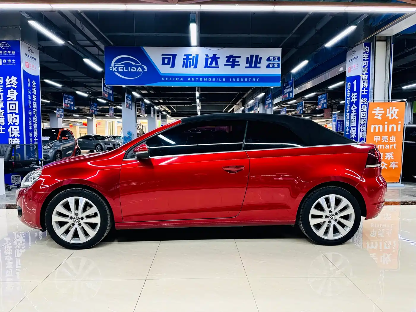 Volkswagen Golf (Import) 2012 1.4TSI Luxury Convertible Edition фото 40