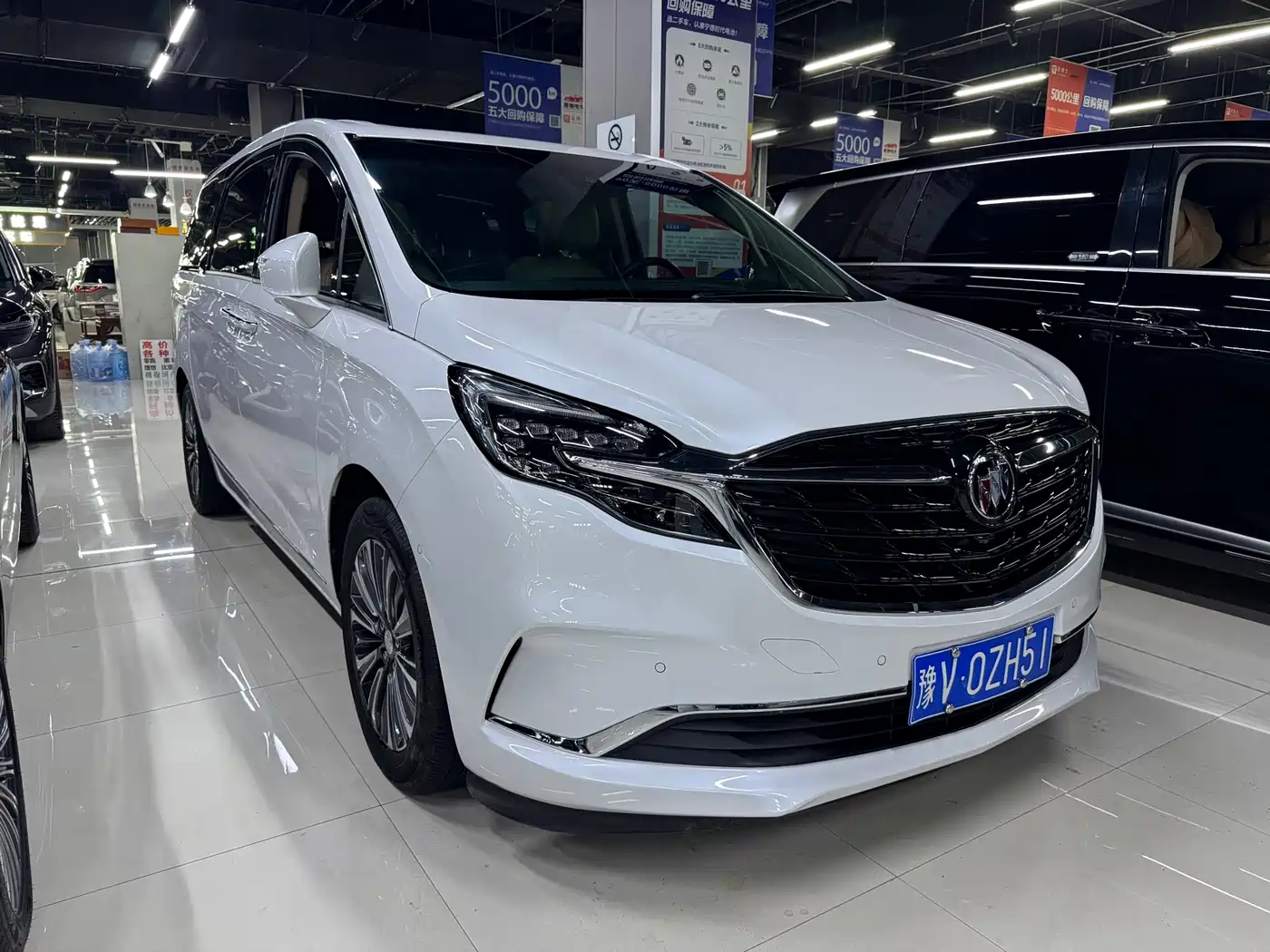 Buick GL8 2021 ES Landlord 653T Flagship фото 12