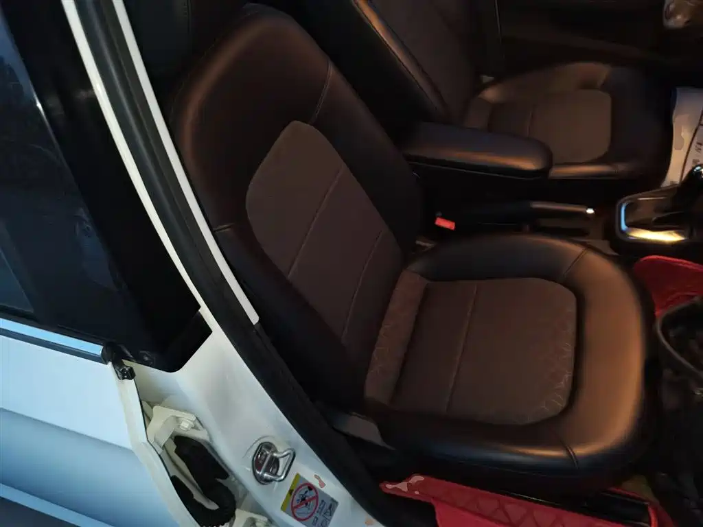 Volkswagen Santana 2015 1.6L Automatic Comfort Edition фото 25
