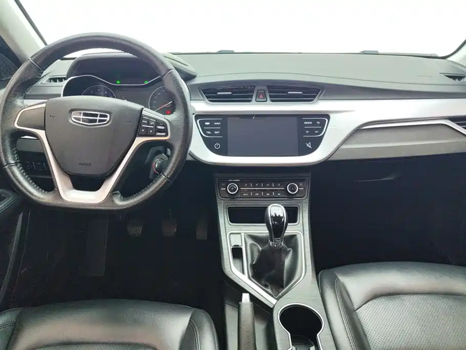 Фото 12 - Geely Vision