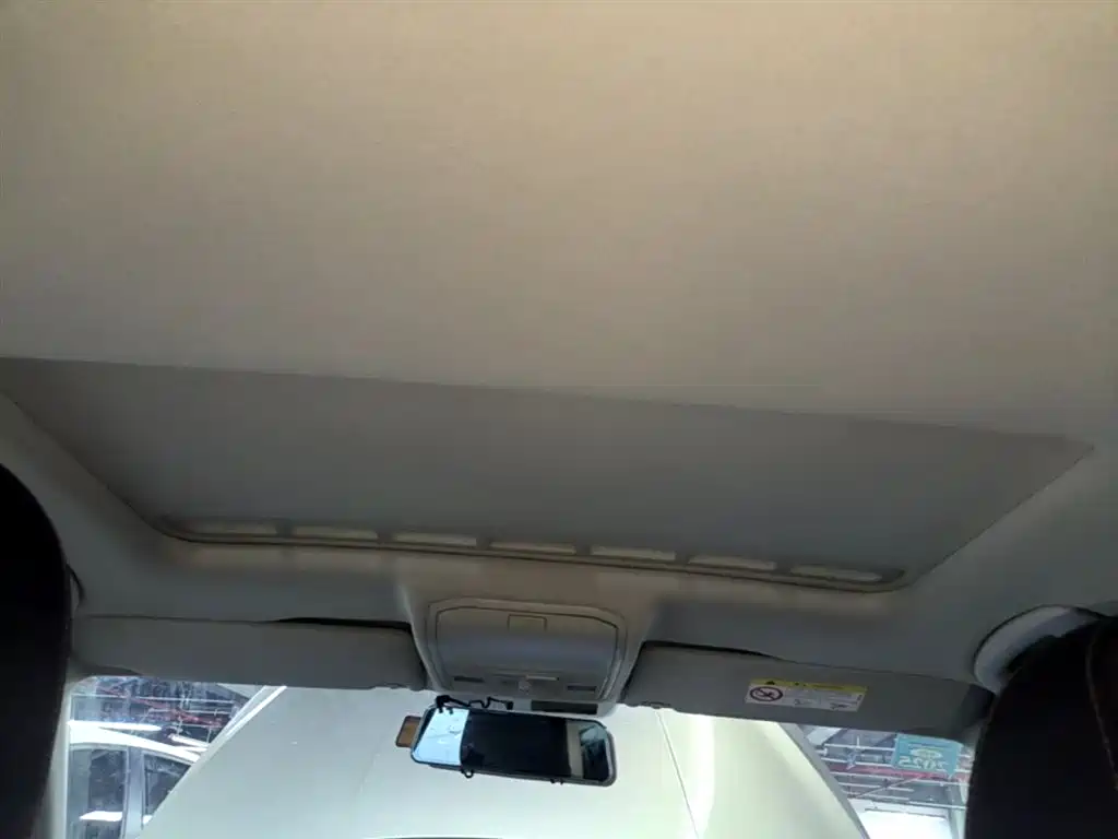 Volkswagen Bora 2017 1.6L Manual Comfort Edition фото 18