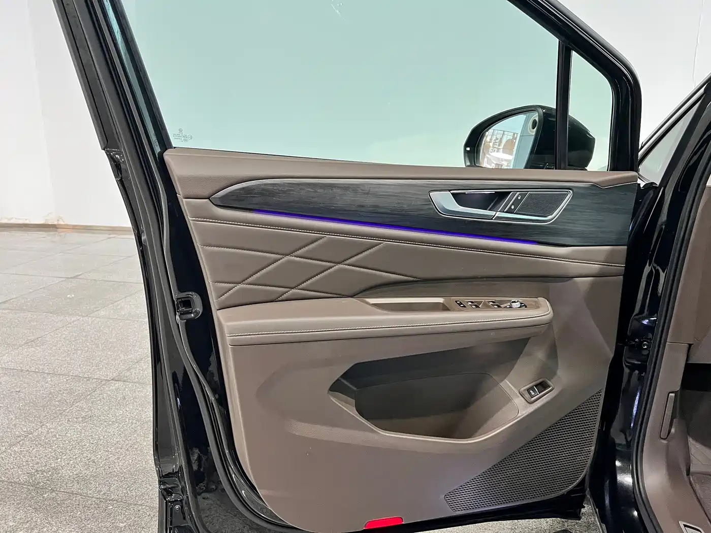 Volkswagen Viloran 2024 380TSI Executive Edition фото 23