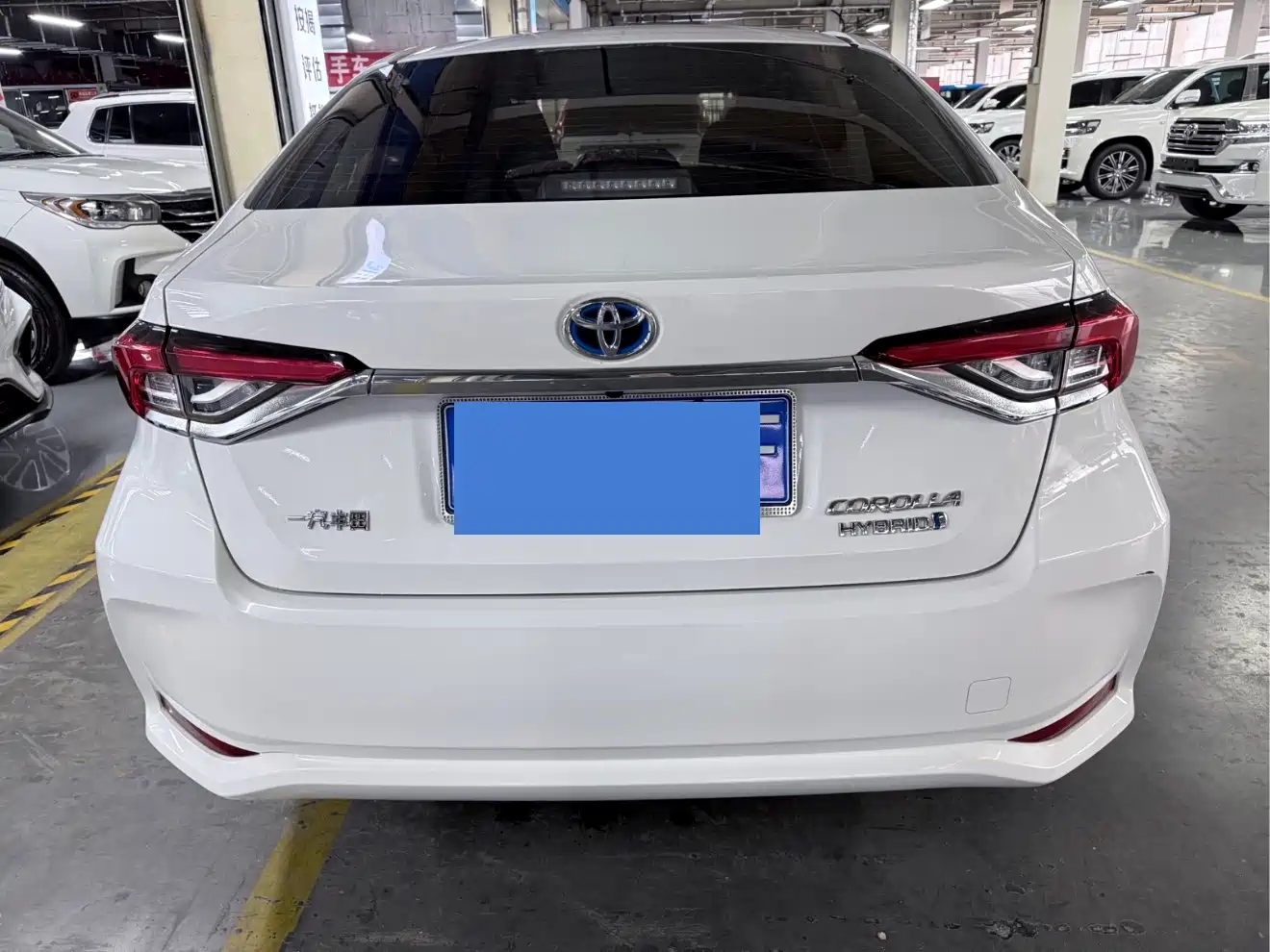 Toyota Corolla 2019 Hybrid 1.8L E-CVT GL-i Elite Edition фото 18