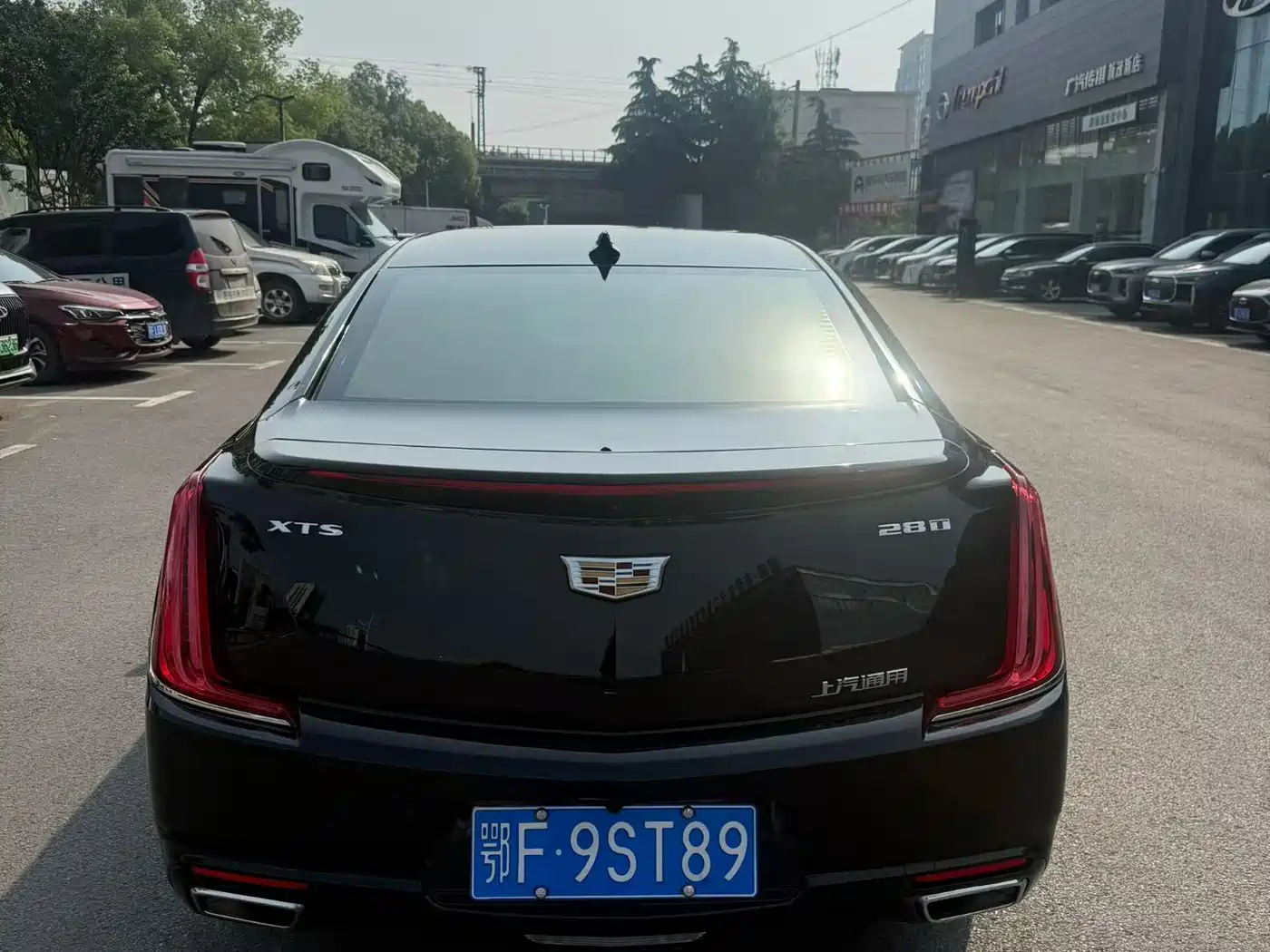 CADILLAC XTS