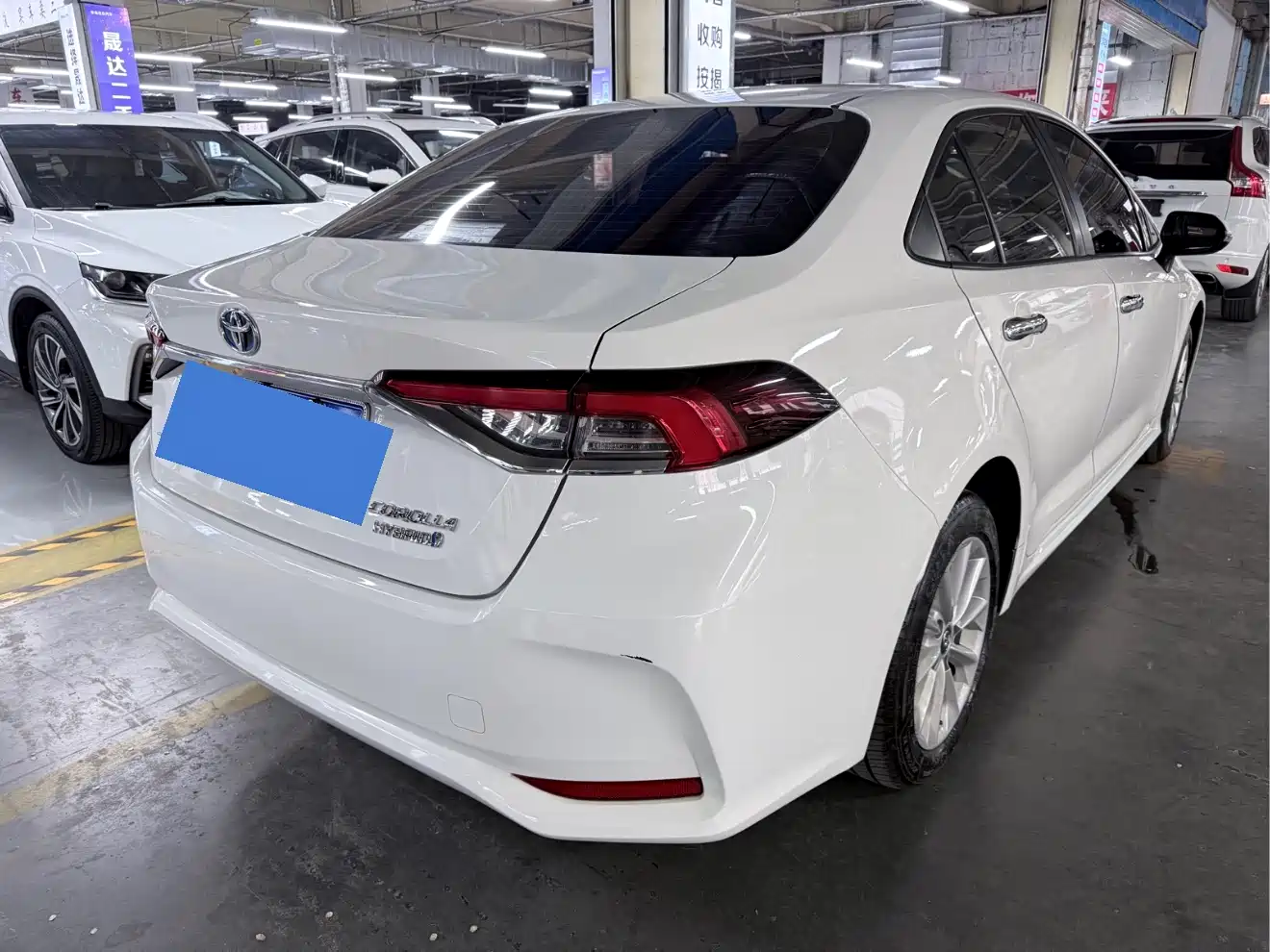 Toyota Corolla 2019 Hybrid 1.8L E-CVT GL-i Elite Edition фото 19