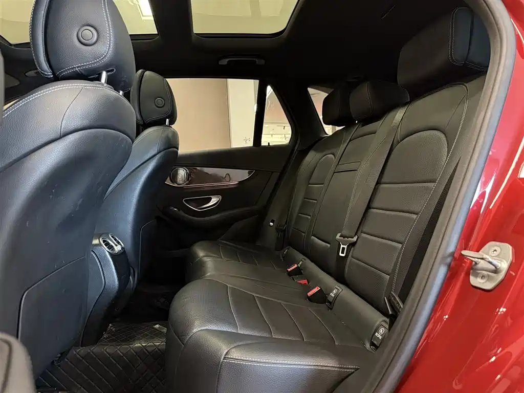 Mercedes-Benz GLC 2018 GLC 260 4MATIC Luxury фото 19