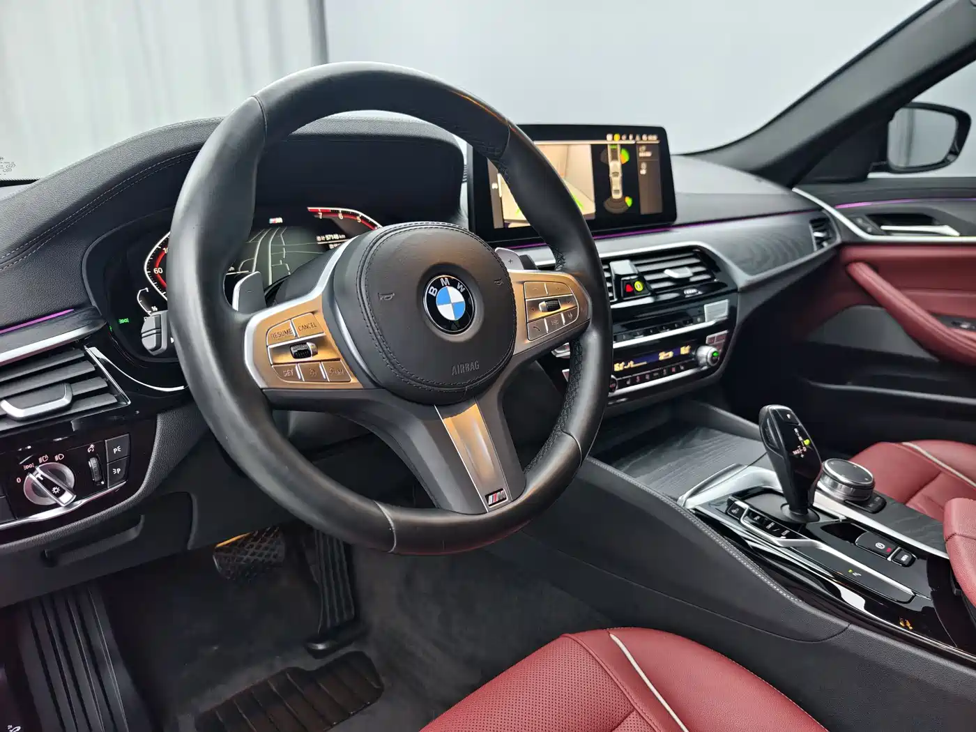 BMW 5 Series 2023 530Li Leading M Sport Package фото 12