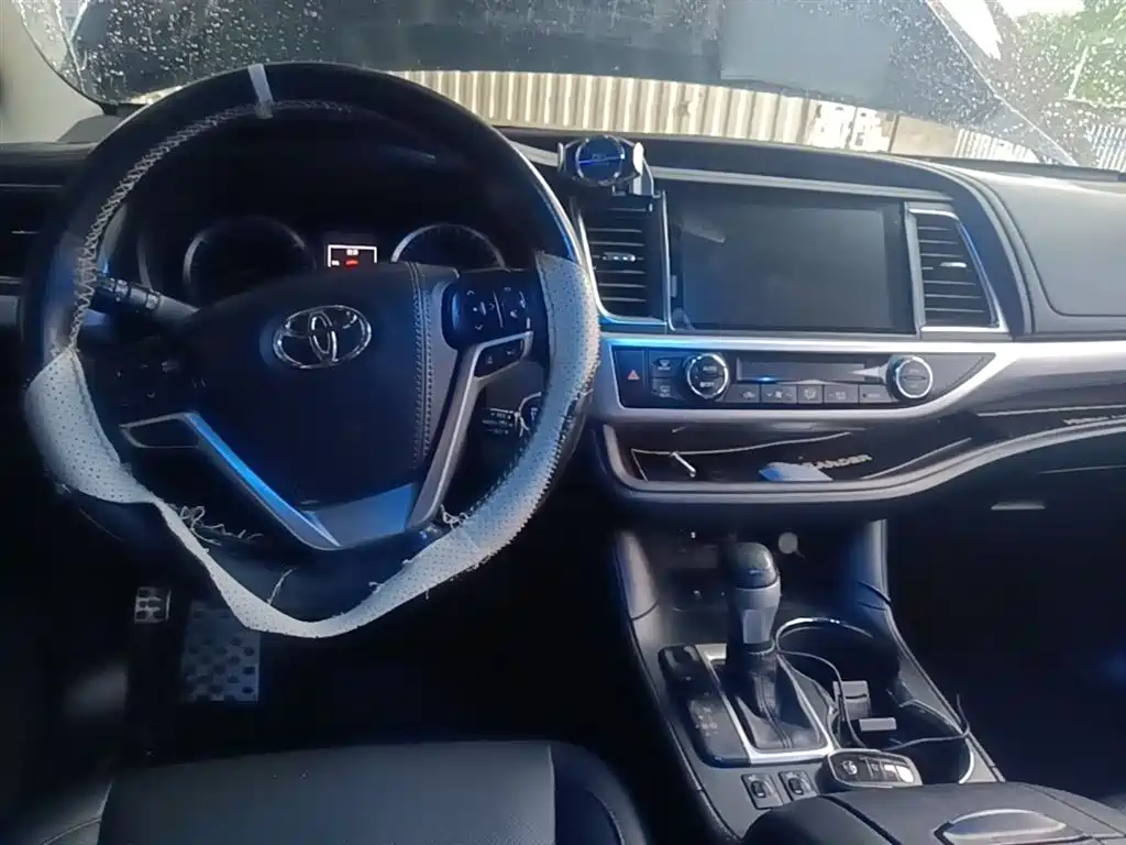 Toyota Highlander 2018 2.0T 4WD Premium 7-seater (China V) фото 6