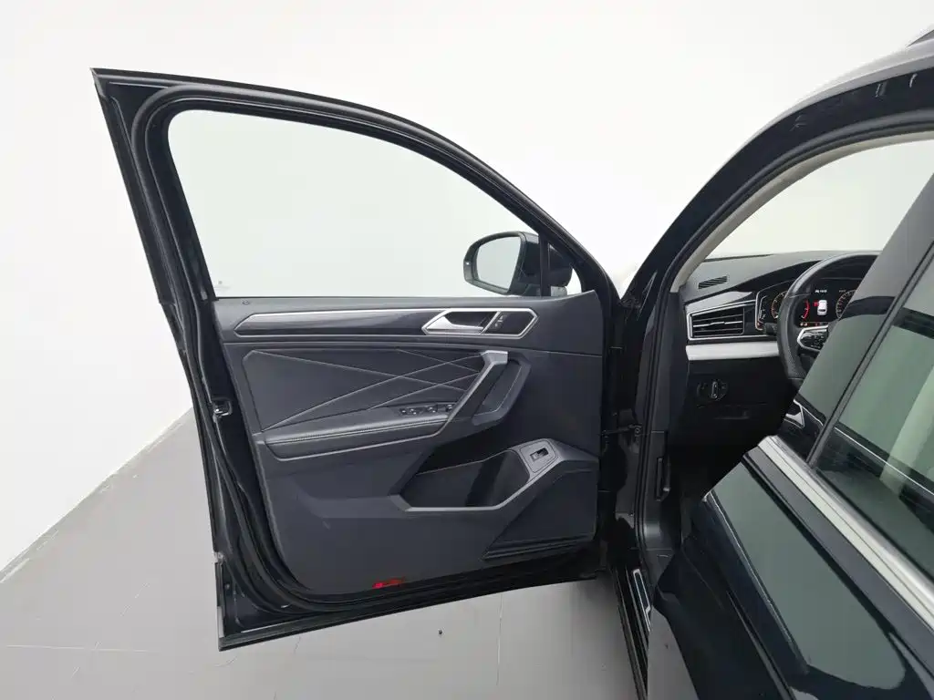 Volkswagen Tiguan, миниатюра 8