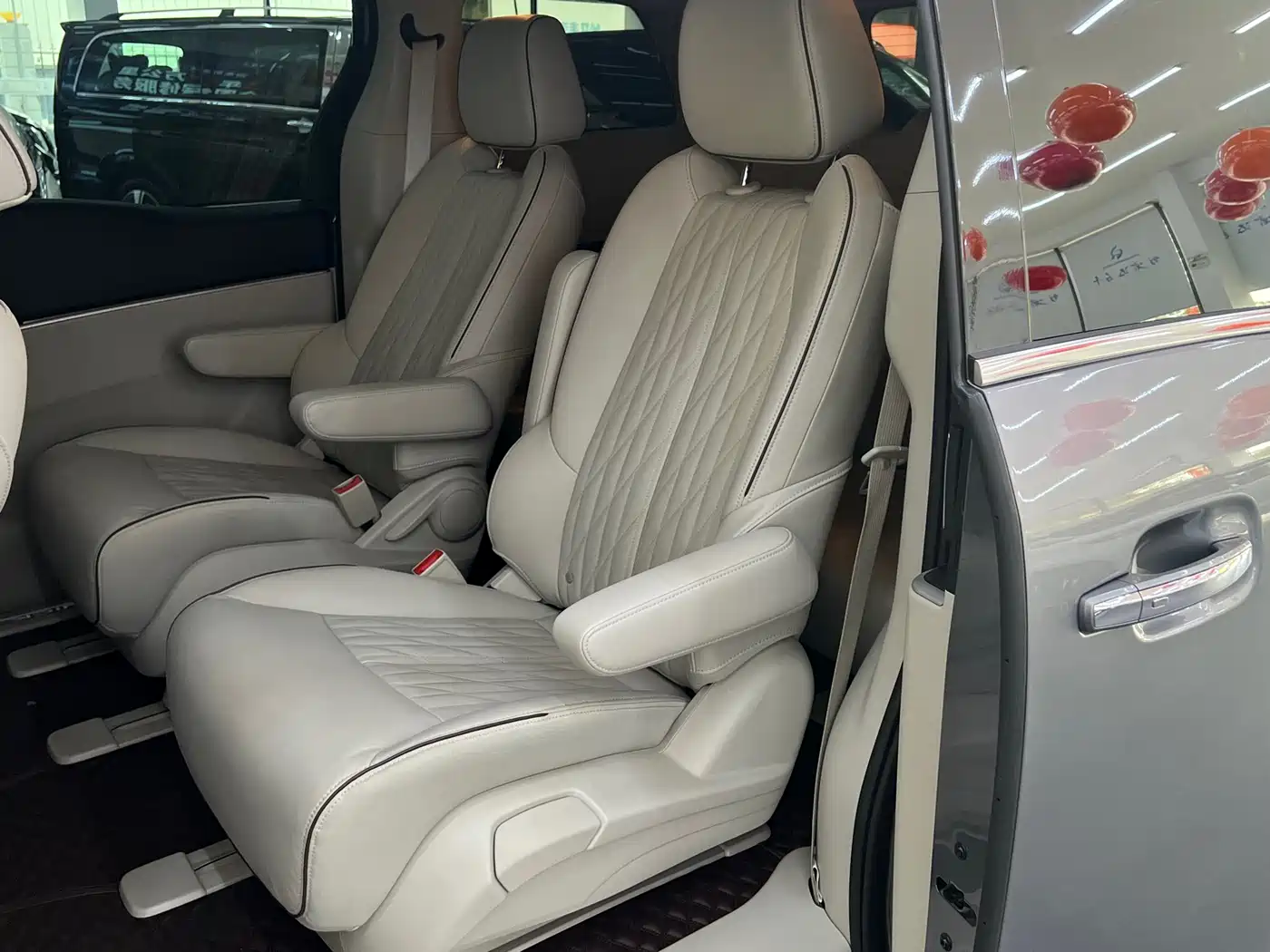 Buick GL8 2021 Land Business Class 652T Smart Premium фото 14