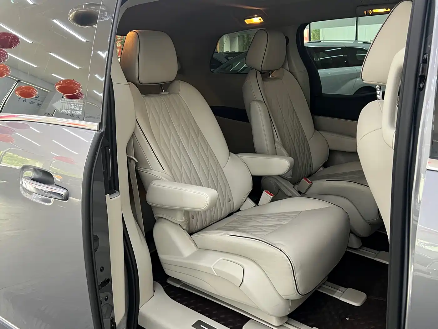 Buick GL8 2021 Land Business Class 652T Smart Premium фото 20