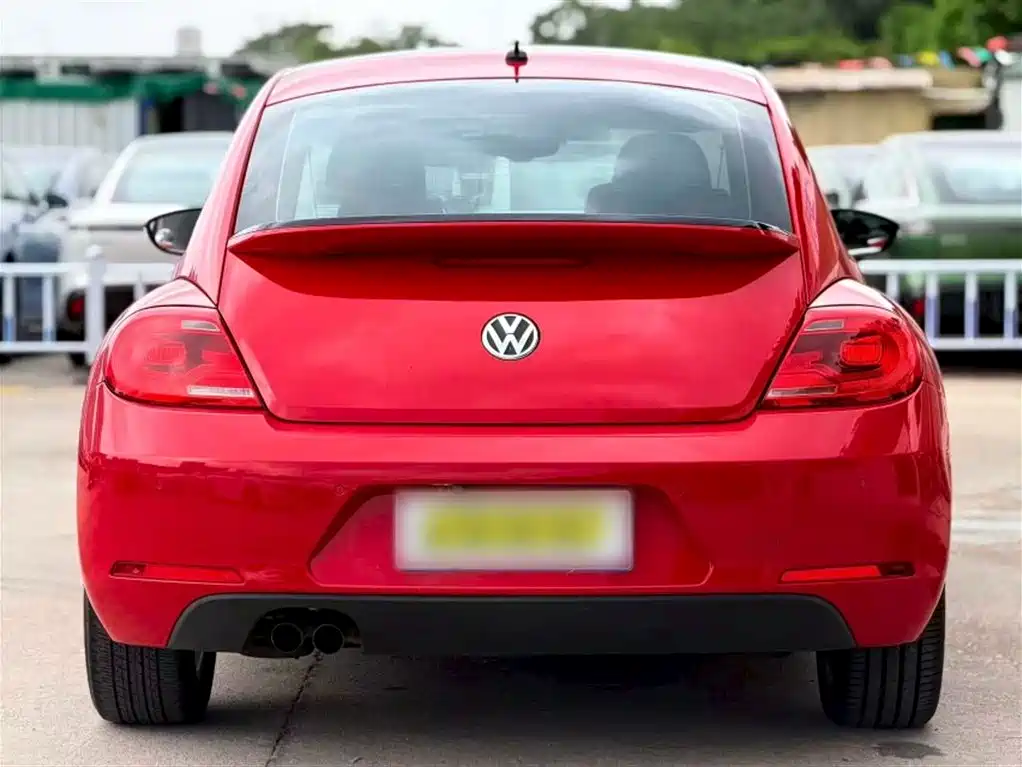 Volkswagen Beetle 2013 1.4TSI Luxury фото 11