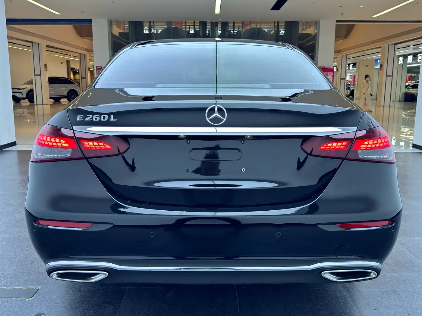 Mercedes-Benz E-Class 2022 E 260 L фото 12