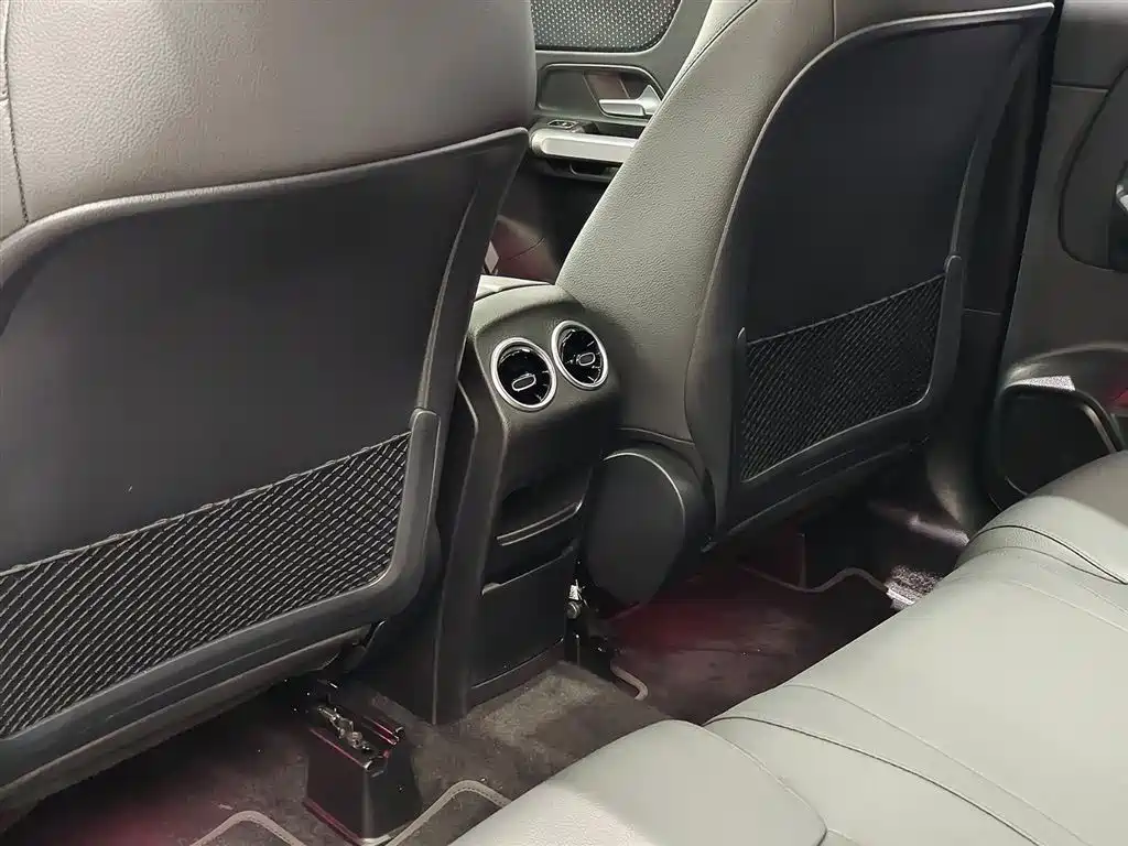 Mercedes-Benz GLB 2024 GLB 220 Dynamic фото 9