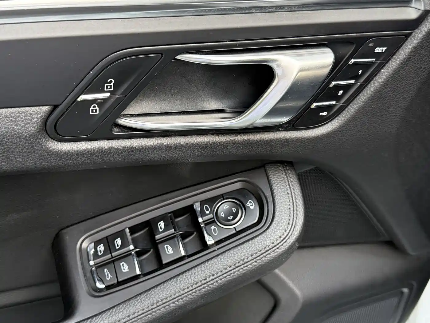 Porsche Macan 2018 Macan 2.0T фото 14