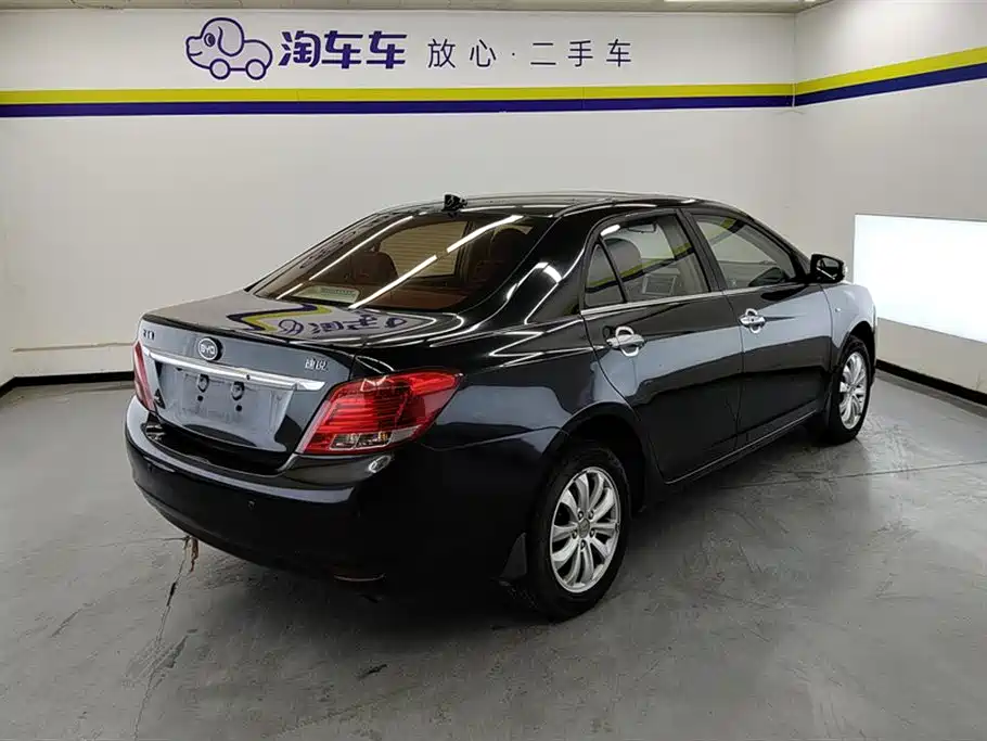 BYD Surui 2012 1.5L Manual Luxury фото 3