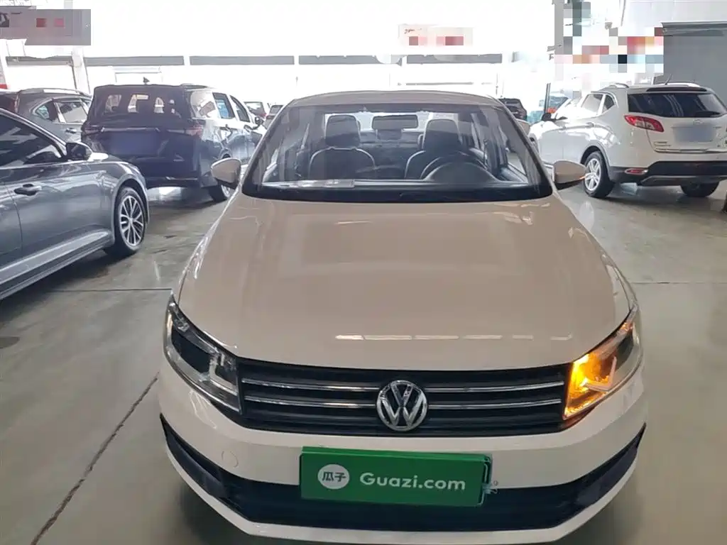 VOLKSWAGEN SANTANA