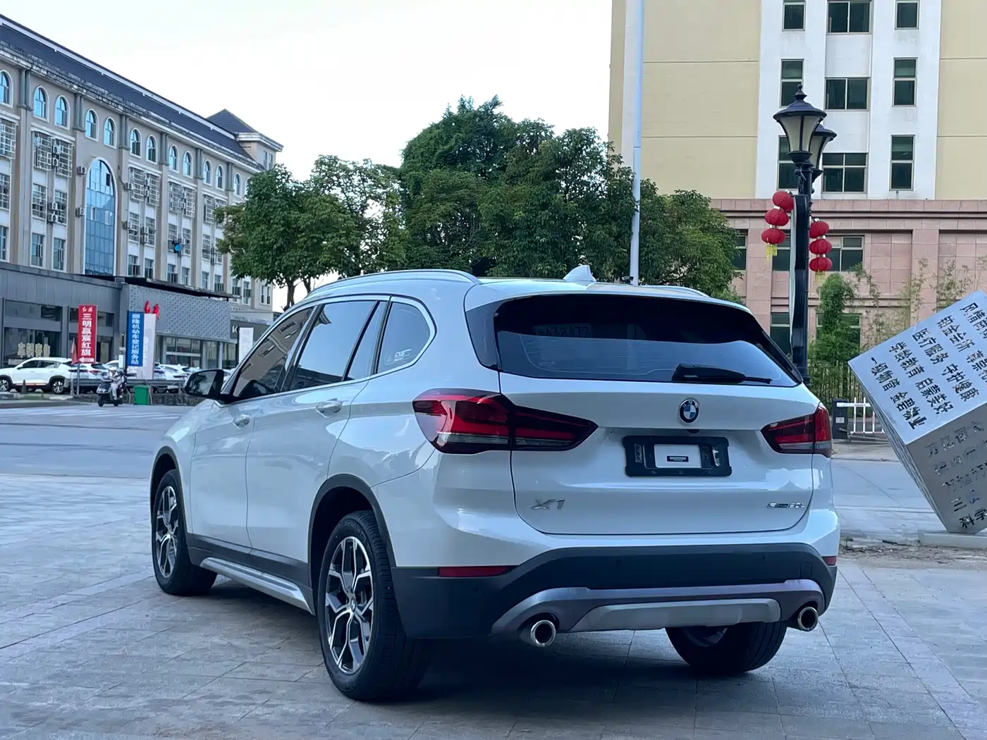 BMW X1 2022 sDrive20Li Fashion фото 7