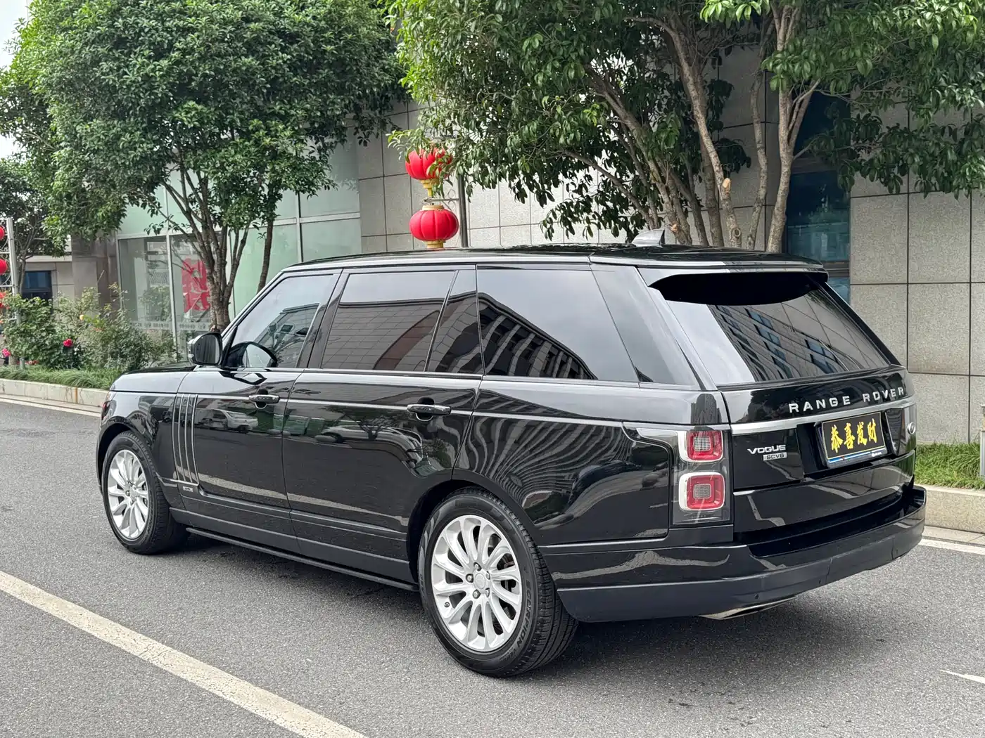Land Rover Range Rover 2018 3.0 SC V6 Vogue Heritage Extended Edition фото 8