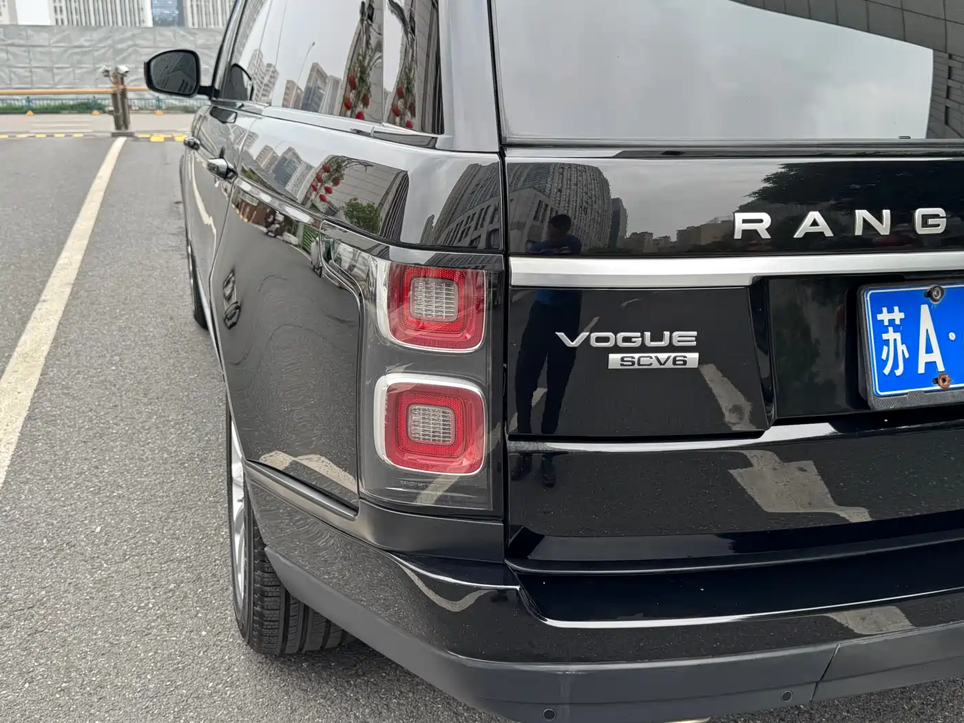 Land Rover Range Rover 2018 3.0 SC V6 Vogue Heritage Extended Edition фото 12
